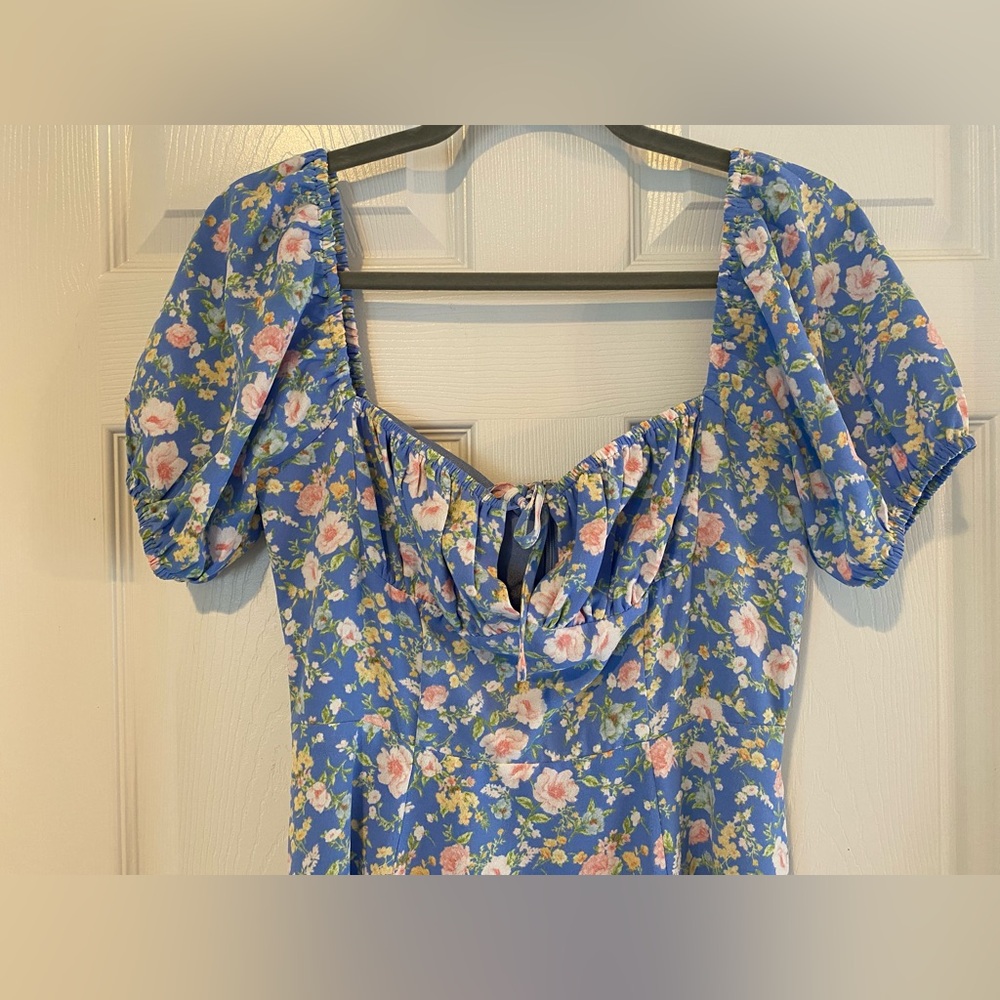 NWT Forever 21 Milkmaid Cottage core Blue Floral midi dress size small - Picture 3 of 16